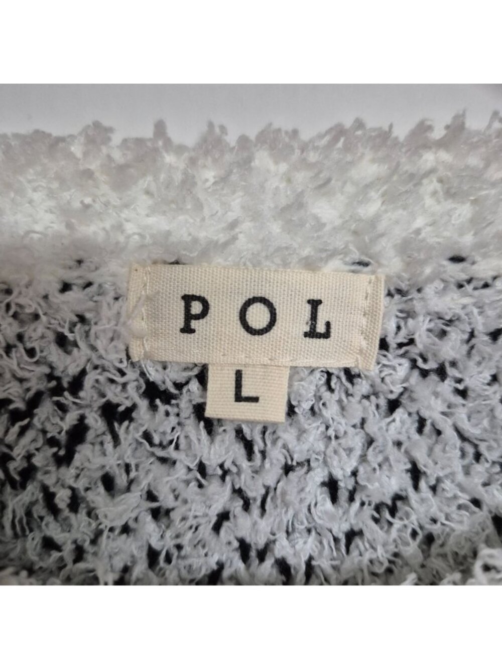POL Women's Leopard Fuzzy Knit Sweater White & Black Cozy Long Sleeve Size L - Picture 3 of 5